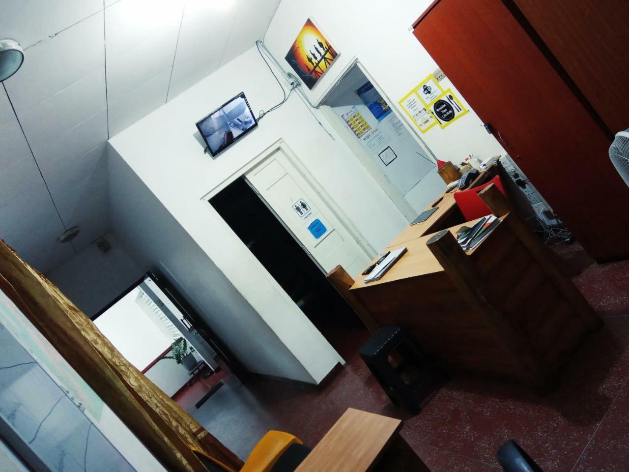 Colombo City Jumbo Backpackers Hostel エクステリア 写真